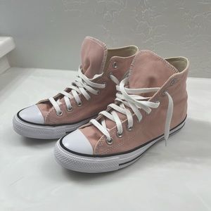 Womens size 9 pink converse